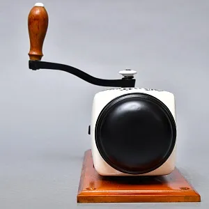 Редкая! Антикварная Настенная Ручная Механическая Кофемолка - Мельница, Alexanderwerk Германия.