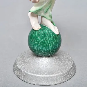 Антикварная Фарфоровая статуэтка «Обнаженная девушка на шаре», Rosenthal Германия - 1935 год. 