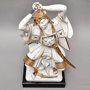 Большая Авторская Фарфоровая статуэтка «Самурай - Путь Воина», Ahura Италия, 80-е годы ХХ века.