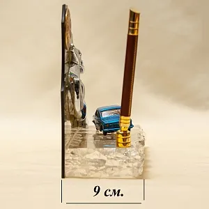 Настольный Сувенир - Памятный Подарок -  «Волга ГАЗ -24» Металл, Оргстекло - СССР -1981 год.