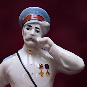 Фарфоровые Статуэтки - Композиция «Тихий Дон» Россия, Кисловодский ФЗ - 2001 год.