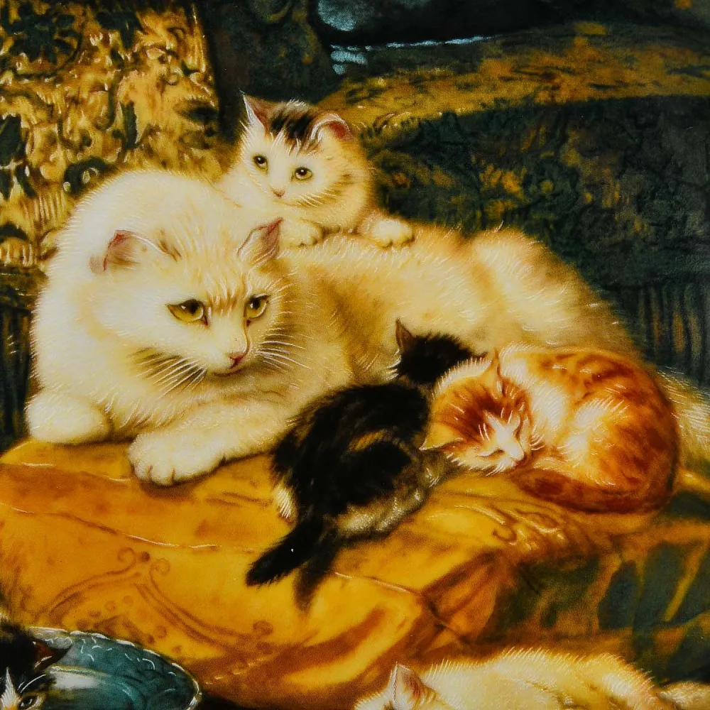 Коллекционная Фарфоровая тарелка «Кошка и котята - Дневные забавы», W.J.GEORGE США - 1991 год.