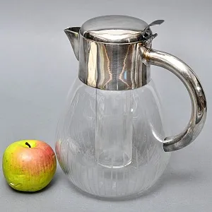 Винтажный Стеклянный Графин - Кувшин на 3.3 литра с Колбой для льда, Silverplated Германия.