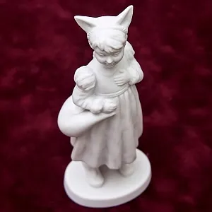 Коллекционная Авторская Статуэтка «Моя Лисичка» из серии «Детский Утренник», фарфор ИФЗ, Россия.