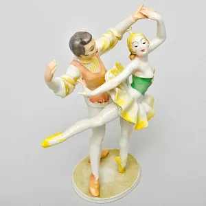 Коллекционная Фарфоровая Статуэтка «Танец из балета «СПЯЩАЯ КРАСАВИЦА», Hutschenreuther Германия.
