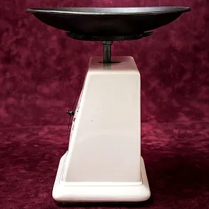 Кухонные Весы «Merkur» в Фарфоровом корпусе, D.R & G.M., Германия -1915 год.