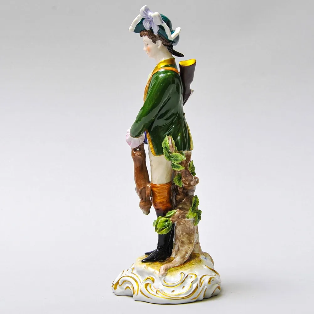 Коллекционная Фарфоровая статуэтка «Охотник с трофеем», Scheibe - Alsbach Германия 1952 - 1972 годы.