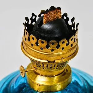 Антикварная Керосиновая Лампа «Аквамарин», Стекло / Металл, начало ХХ века.
