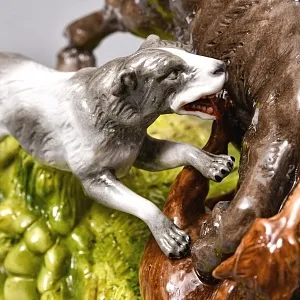 Антикварная Фарфоровая статуэтка «ОХОТА НА БЫКА», Scheibe-Alsbach Германия, первая половина ХХ века. 