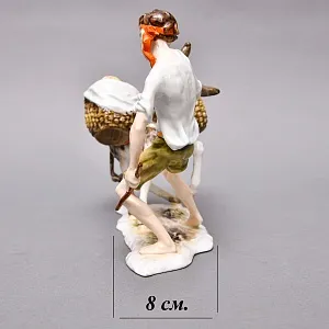 Редкость! Фарфоровая статуэтка «Мальчик и осел», KAISER Германия, 1970 - 1979 годы.