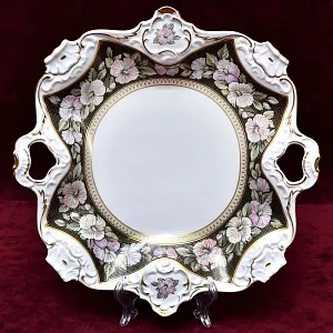 Сервировочное Фарфоровое Блюдо -Тарелка с ручками, KAISER Porzellan Германия, конец ХХ века.