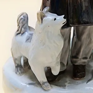 Большая Коллекционная статуэтка «Друзья птиц», Фаянс ЗиК Конаково, СССР - 1955 год.