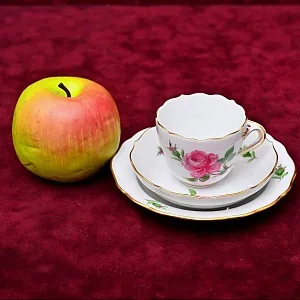 Классическая Кофейная пара и Десертная тарелка  «РОЗА», Фарфор MEISSEN, Германия.