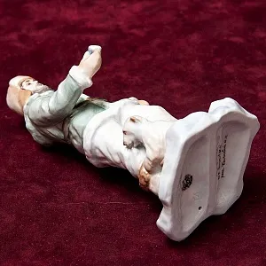 «Полярники» - Авторская Коллекционная Парная Фарфоровая Статуэтка, Дулёво Россия.