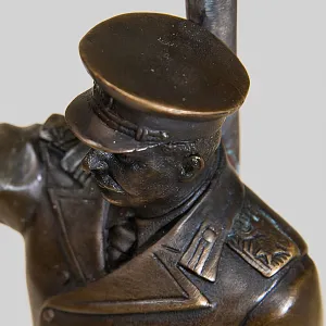 Авторская Настольная Лампа - Статуэтка "СТАЛИН" L'atelier ART & Bronze Франция, конец ХХ - начало ХХI веков.