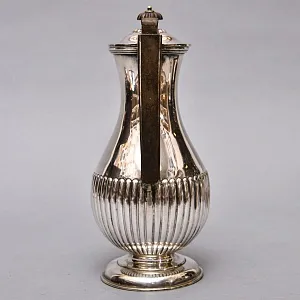 Винтажный Металлический Кофейник - Кувшин на 0,8 л. Silverplated, William Hutton&Sons Англия, начало ХХ века.