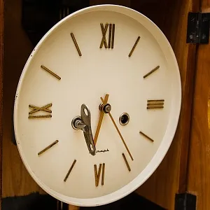 Винтажные Настенные Механические Часы с боем «Янтарь», СССР - 1965г.