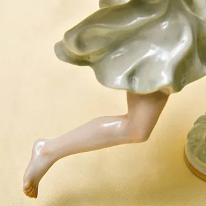 Авторская Коллекционная Статуэтка «ПОДРУГИ. ТАНЕЦ», фарфор Hutschenreuther, Германия 1955-1968 годы. 