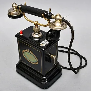 Антикварный Настольный Телефонный аппарат - Телефон «Kjøbenhavns Telefon - KTAS», Дания -1905 год.