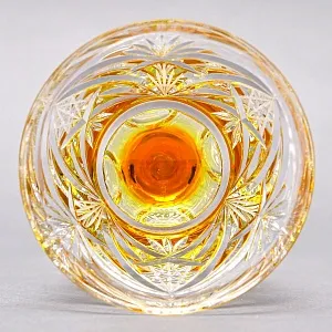 Антикварный Хрустальный Бокал для Вина с цветной янтарной дорожкой в ножке, Annahütte Германия.