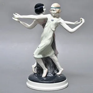 Антикварная Фарфоровая статуэтка «Танцующие девушки», Karl Ens Германия, первая половина ХХ века. 