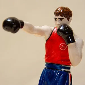 «Боксёр» - Авторская Коллекционная Фарфоровая Статуэтка, Россия.