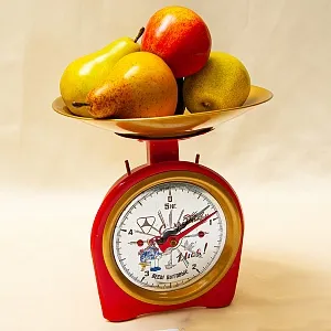 Редкость! Винтажные Бытовые Кухонные Весы «1 -е МАЯ» на 5 кг., Тюмень, СССР -1977 год.