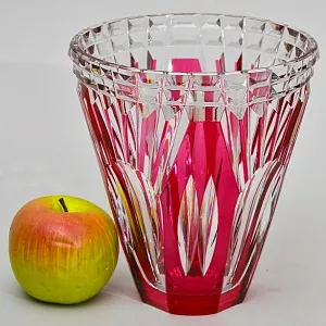 Ваза - Малиновый Хрусталь VAL SAINT LAMBERT Бельгия, середина ХХ века.