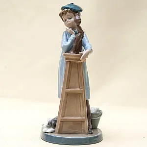 Коллекционная Фарфоровая статуэтка «Маленький скульптор» Lladro, Испания - 1985 год.