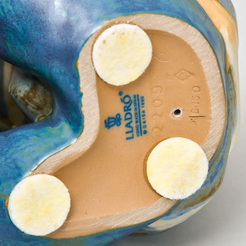 Коллекционная Фарфоровая статуэтка «Длинный день», Lladro серия Грес, Испания.