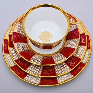 Фарфоровый Набор «Эгоист» - 4 предмета из серии «Золотая снежинка», Furstenberg Германия.