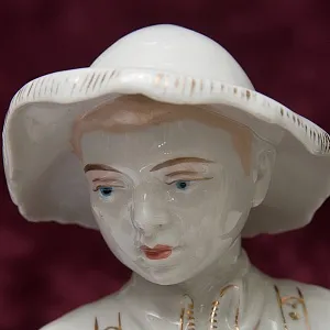 Большая Фарфоровая статуэтка «Юный геолог», СССР Полонне ЗХК, середина ХХ века. 