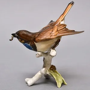 Коллекционная Фарфоровая статуэтка «Птица. Варакушка c добычей», Hutschenreuther Германия.