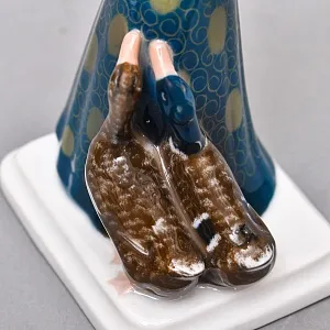  Антикварная Фарфоровая статуэтка «Девочка с утками», ROSENTHAL Германия, первая половина ХХ века.