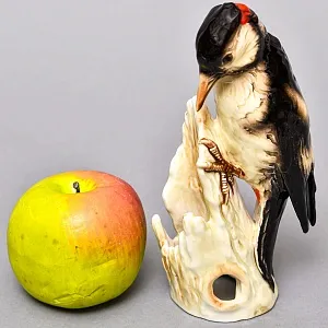 РЕДКАЯ!!! Птица - Фарфоровая Статуэтка «ДЯТЕЛ», GOEBEL Германия - 1972 год.