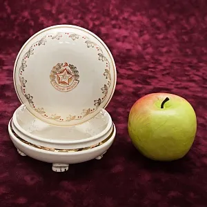 Редкость! Агитационная Подарочная Наградная Шкатулка «Первый разряд» Фаянс ЗиК Конаково, СССР -1958 год.