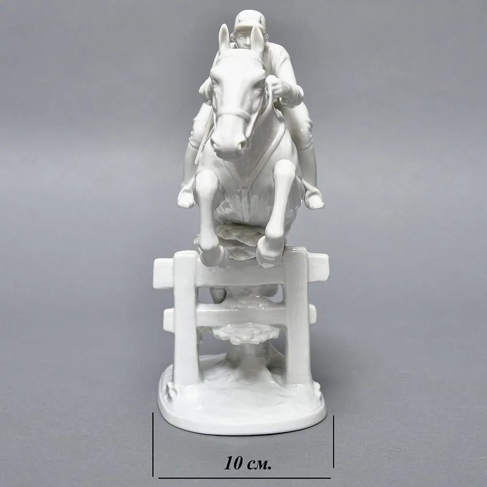 Коллекционная Фарфоровая статуэтка «Наездница. Женский Конкур», ROSENTHAL Германия, 1938 - 1948 годы.