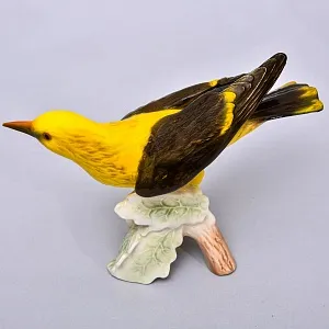 Коллекционная Фарфоровая статуэтка «Птица. ИВОЛГА», GOEBEL Германия, 1972 - 1979 годы.