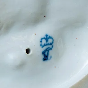 Редкость! Антикварная Фарфоровая Статуэтка «МАЛЕНЬКИЕ САДОВНИКИ», Frankenthal Германия 1762 - 1770 годы.