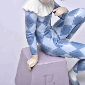 Коллекционная Фарфоровая статуэтка «Маленький Арлекин B», Lladro Испания, 1980 - 1985 годы.