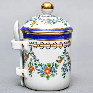 Фарфоровый Соусник с крышкой, блюдцем и ложечкой, Giulia Mangani Италия, вторая половина ХХ века.