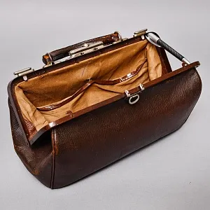 Старинная Дорожная Сумка - Саквояж, кожа, Западная Германия начало ХХ века.