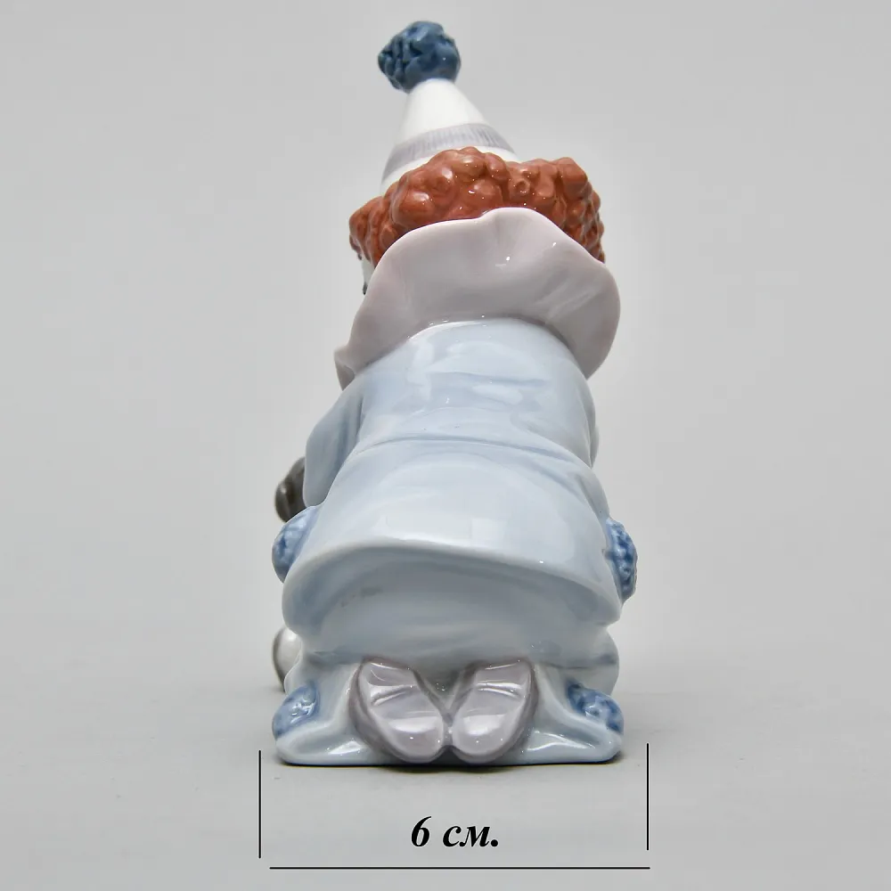 Фарфоровая статуэтка «Маленький клоун с мячом и собачкой» Lladro, Испания - 1985 год.