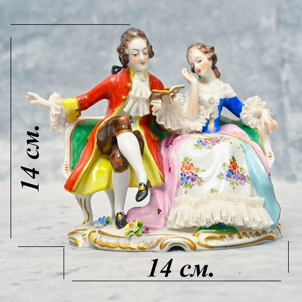 Редкость! Статуэтка «ЛЮБОВНЫЙ РОМАН», Кружевной Фарфор VOLKSTEDT, Германия - середина ХХ века.