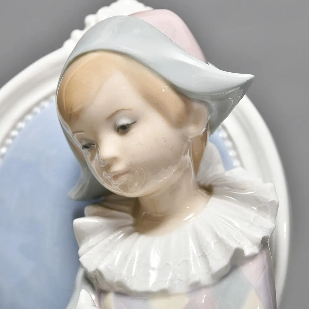 Коллекционная Фарфоровая статуэтка «Маленький Арлекин с кошкой», Lladro (Лядро) Испания.