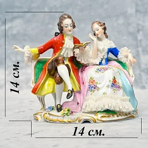 Редкость! Статуэтка «ЛЮБОВНЫЙ РОМАН», Кружевной Фарфор VOLKSTEDT, Германия - середина ХХ века.