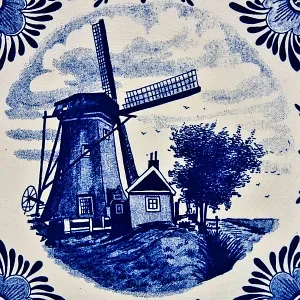 Декоративная Фарфоровая Тарелка «Мельница» Голландия DELFTs., d - 29,5 см.