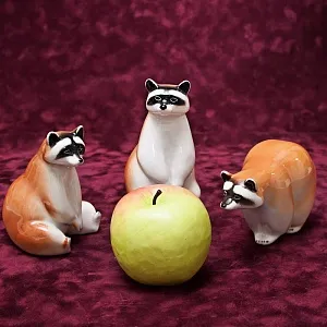 Коллекционный Триптих - Фарфоровые Статуэтки «Три Енота», ЛФЗ СССР -1962 год.
