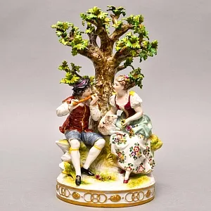 Большие Парные Фарфоровые статуэтки «Влюбленные», Ludwigsburg Германия, середина ХХ века. 