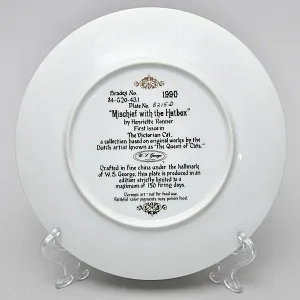 Коллекционная Фарфоровая тарелка «Кошка - котята - Игра со шляпной коробкой», W.J.GEORGE США - 1990 год.